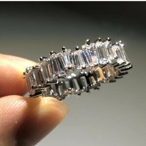 Elegant Silver Women's Ring